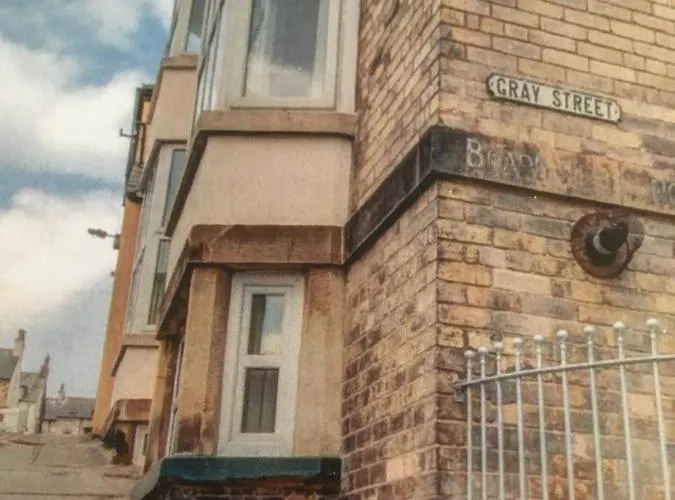 Pebbles 7 In The Old County アパート