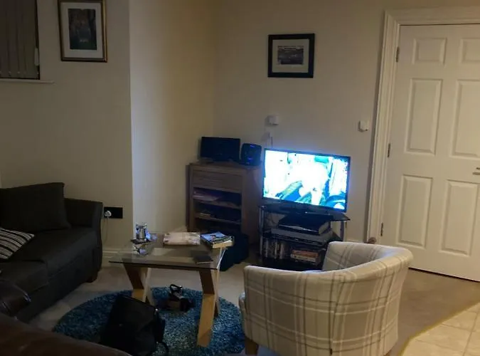 Pebbles 7 In The Old County